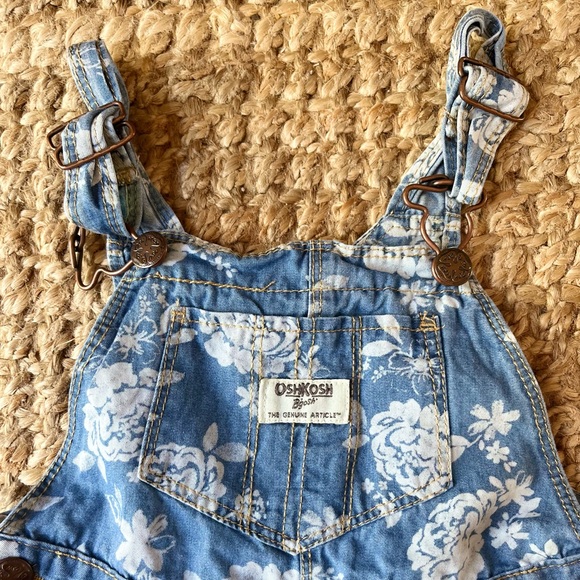 🌸 vintage oshkosh floral print overall dress - Picture 3 of 8